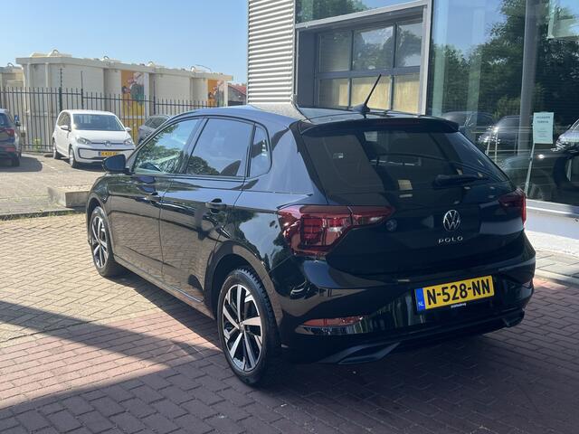 Volkswagen POLO 1.0 TSI Life / Carplay / Getint glas / Airco / Parkeersensoren V+A / 16 Inch
