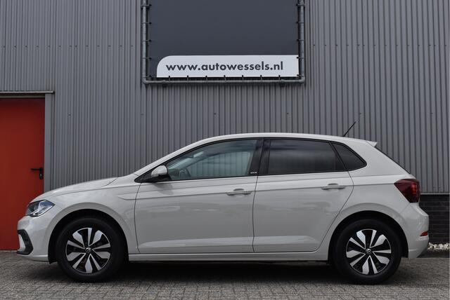 Volkswagen POLO 1.0 TSI Move 95pk Camera, Carplay, Stoelverwarming, DAB, PDC v+a