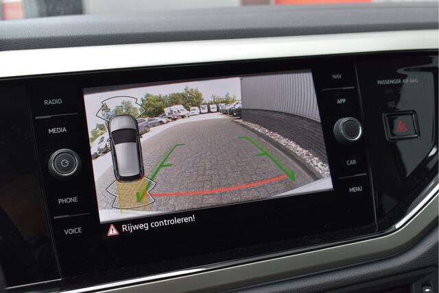 Volkswagen POLO 1.0 TSI Move 95pk Camera, Carplay, Stoelverwarming, DAB, PDC v+a