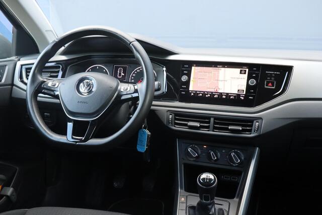 Volkswagen POLO 1.6 TDI Comfortline | Apple Carplay/Android Auto | Cruise control Adaptive | Navigatiesysteem full map | Trekhaak