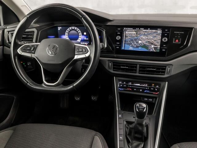 Volkswagen POLO 1.0 TSI Life Sport (VIRTUAL COCKPIT, 1e EIGENAAR, APPLE CARPLAY, GROOT NAVI, CLIMATE, STOELVERWARMING, SPORTSTOELEN, LM VELGEN, CRUISE, PARKEERSENSOREN, NIEUWSTAAT)