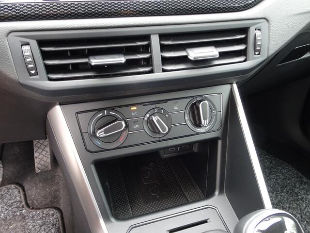 Volkswagen POLO 1.0 TSI Life Airco, navigatie, cpple carplay, licht metalen velgen, cruise controle, led koplampen, enz.