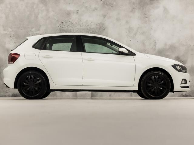 Volkswagen POLO 1.0 TSI Sportline (APPLE CARPLAY, GROOT NAVI, CLIMATE, PARKEERSENSOREN, SPORTSTOELEN, MODE KNOP, ADAPTIVE CRUISE, NIEUWSTAAT)