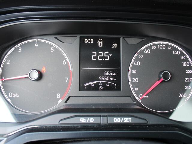 Volkswagen POLO 1.0 MPI Trendline | MULTI MEDIA DISPLAY | AIRCO | 12 MAANDEN BOVAG GARANTIE |