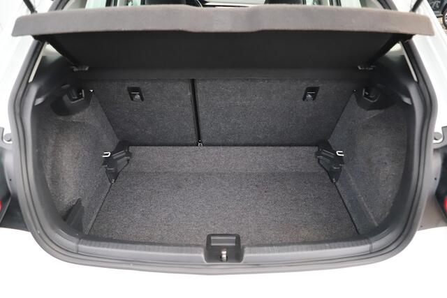 Volkswagen POLO 1.0 TSI Comfortline 95PK Trekhaak Navigatie Carplay Android Adaptive Cruise LED Airco