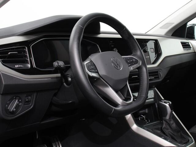 Volkswagen POLO 1.0 TSI Move DSG Navigatie Apple Carplay/Android Auto Airco Digitale Cockpit Adaptive Cruise Control Lichtmetalen Velgen Parkeer sensoren V+A Stoelverwarming