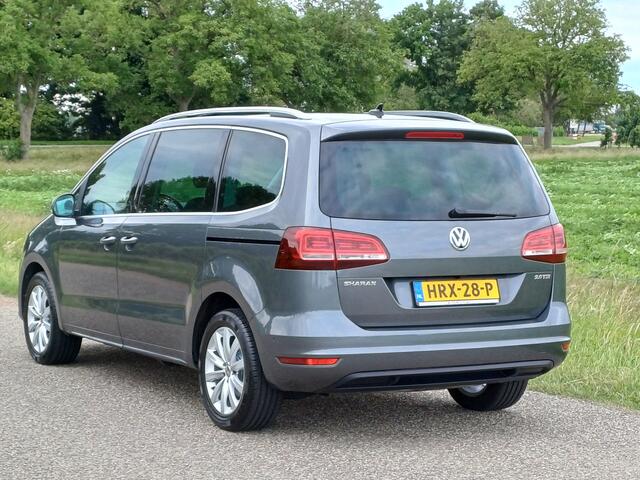 Volkswagen SHARAN 2.0 TSI Highline 7 Pers. /Nieuwstaat!/Trekh/Pano/Navi/Camera/