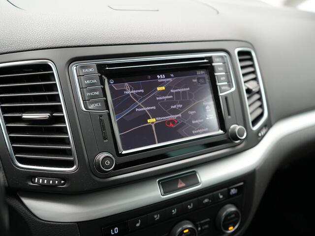 Volkswagen SHARAN 1.4 TSI 150pk DSG Comfortline 7 Persoons | Adaptive Cruise | Navi Full Map | Laneassist | Stoelverwarming | Climate Control | Bluetooth Audio |