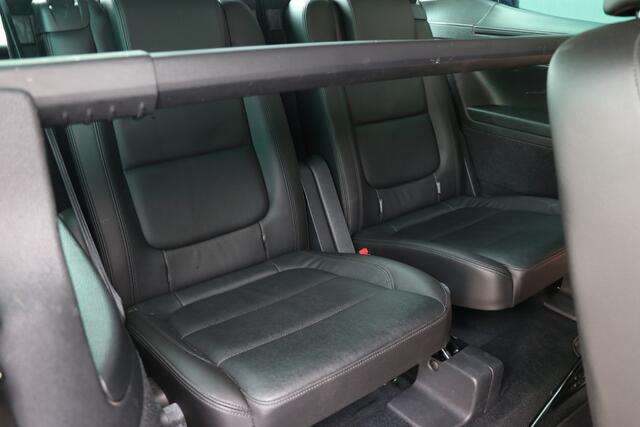 Volkswagen SHARAN 1.4 TSI Exclusive Series 7 zits | Kinderzit | leer | seperate airco |