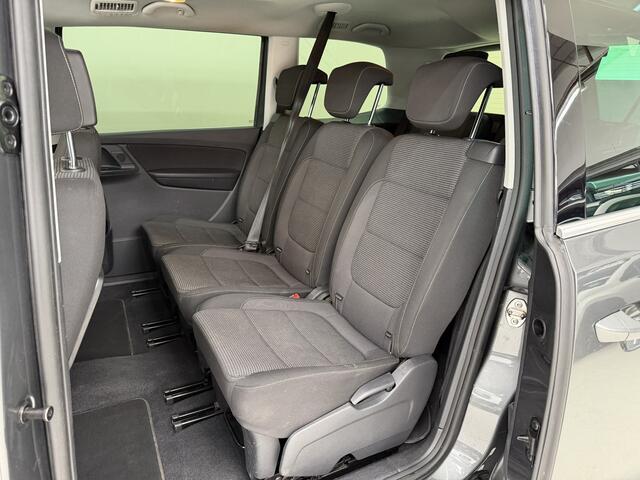 Volkswagen SHARAN 2.0 TDI Comfortline, 150Pk, 2017, 2de eigenaar, 7 Persoons, Panoramadak, Trekhaak, Navigatie, DAB radio, Parkeersensoren, Navigatie, Stoelverwarming, Climate control,