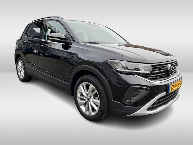 Volkswagen T-Cross 1.0 TSI Life Edition Camera / Navigatie / Extra getint glas / Keyless / 17"LM Velgen / Parkeersensoren Fabrieksgarantie tot 27-06-2028 of 100.000km.