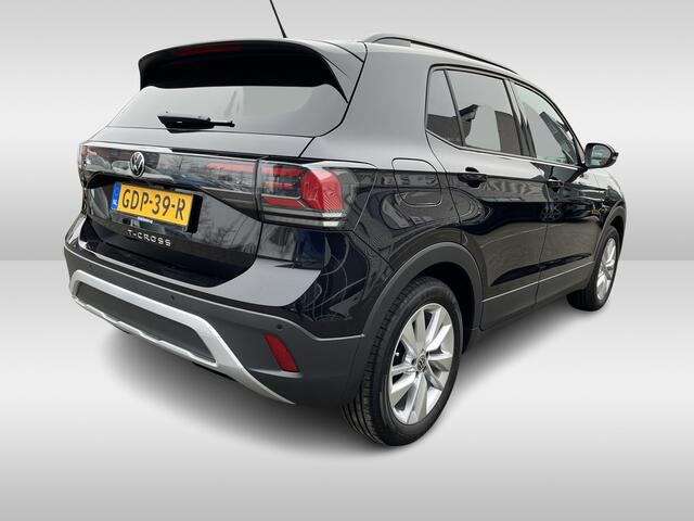 Volkswagen T-Cross 1.0 TSI Life Edition Camera / Navigatie / Extra getint glas / Keyless / 17"LM Velgen / Parkeersensoren Fabrieksgarantie tot 27-06-2028 of 100.000km.