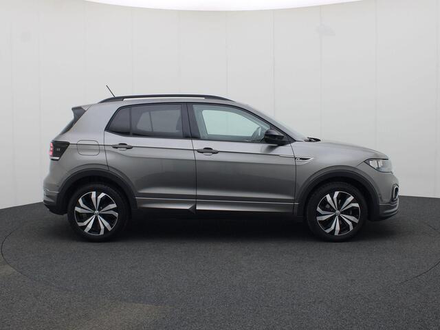 Volkswagen T-Cross 1.0TSI/95PK Life R Line · Navigatie · Parkeersensoren + camera · LED