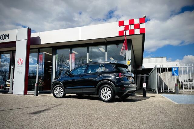 Volkswagen T-Cross 1.0 TSI Life / CAMERA / APPLE + ANDROID / STOELVERWARMING