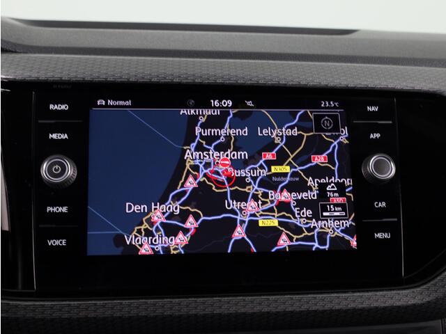 Volkswagen T-Cross 1.0 TSI Style 115PK | Automaat (DSG) | R Line | 18 Inch | Digitaal dashboard | Navigatie | Camera