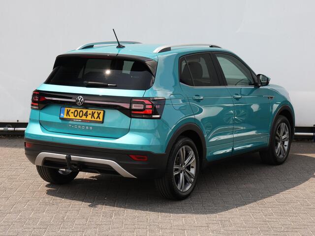 Volkswagen T-Cross 1.0 TSI Style R-Line 110 pk DSG | Navigatie | Climate control | LED | Keyless | Adaptive Cruise | 17 Inch Sebring | Trekhaak afneembaar | 1e Eigenaar