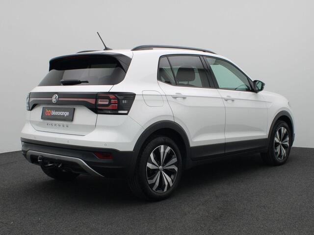 Volkswagen T-Cross 1.0 TSI Life 95PK Alarm, Keyless, Adaptieve Cruise Controle, Navi, Airco, Side Assist, Parkeersensoren voor en achter, Trekhaak, 17" LM Velgen