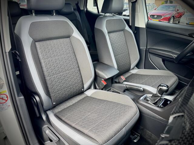 Volkswagen T-Cross 1.5 TSI 150PK DSG R-Line Virtual Camera Carplay