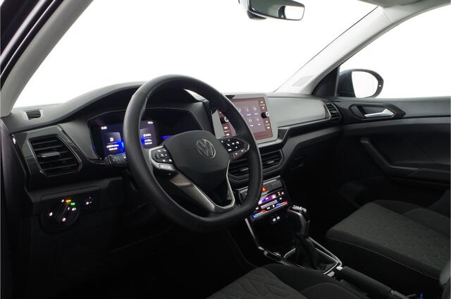 Volkswagen T-Cross 1.0 TSI Life Business > 116pk/Camera/Trekhaak/Smoky Gray/IQ.DRIVE... | 6045 |