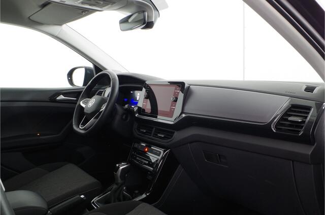 Volkswagen T-Cross 1.0 TSI Life Business > 116pk/Camera/Trekhaak/Smoky Gray/IQ.DRIVE... | 6045 |