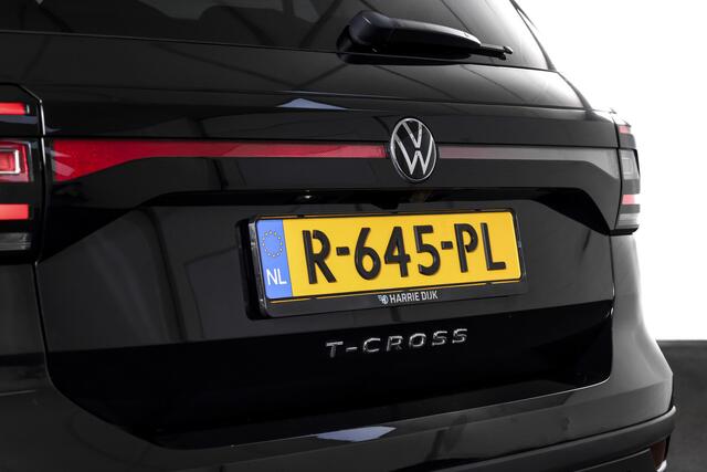 Volkswagen T-Cross 1.0 TSI Style 110 PK - Automaat | Dig.Cockpit | Adapt.Cruise | Afn.Trekhaak | Stoelverwarming | Camera+PDC | App.Connect | Auto.Airco | LM 18" |