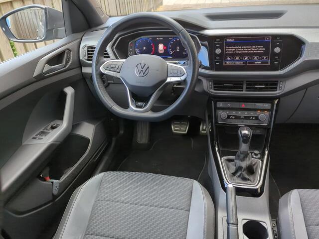 Volkswagen T-Cross 1.0 TSI 2x R-Line / AUTOMAAT/ CAMERA/ DIGITAL DASHBOARD/ LED/ GETINT GLAS/ NAVI/ CLIMA/ 18" LMV