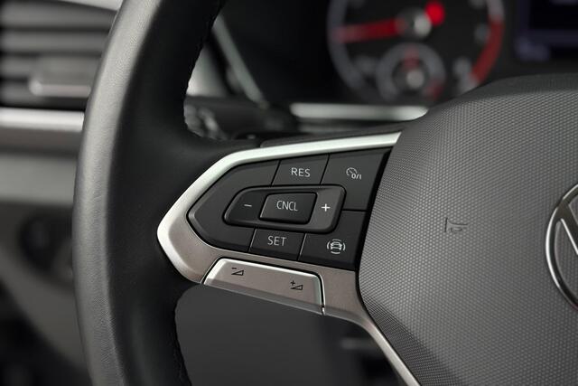 Volkswagen T-Cross 1.0 TSI Life 110pk - LED - Navi - Stoelverwarming - PDC - Rijklaar