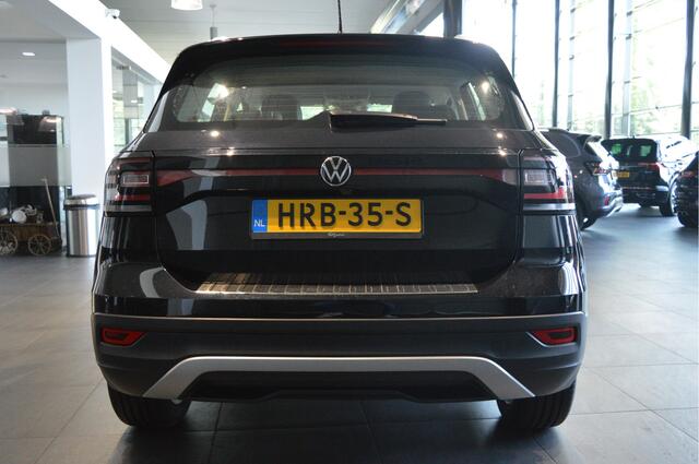 Volkswagen T-Cross 1.0 TSI Style navi clima camera led pdc trekhaak 17 inch !!