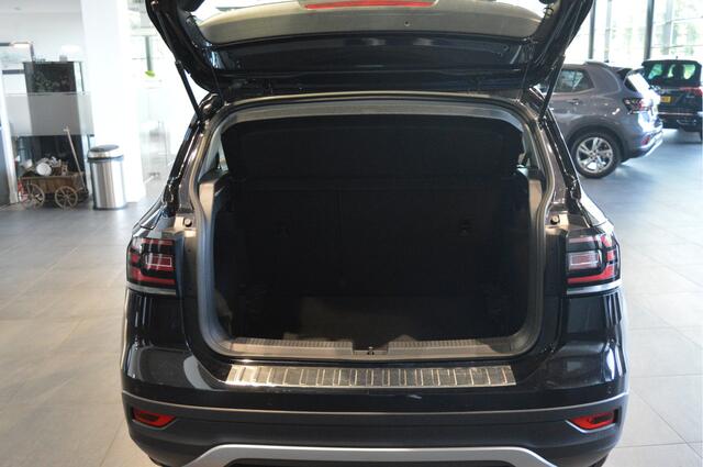 Volkswagen T-Cross 1.0 TSI Style navi clima camera led pdc trekhaak 17 inch !!