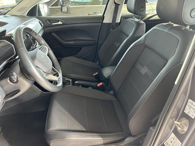 Volkswagen T-Cross 1.0 TSI AUTOMAAT STYLE / 1 x R-LINE / LED / CRUISE / NAVI / RIJKLAAR