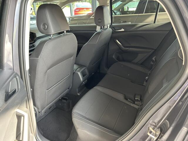 Volkswagen T-Cross 1.0 TSI AUTOMAAT STYLE / 1 x R-LINE / LED / CRUISE / NAVI / RIJKLAAR