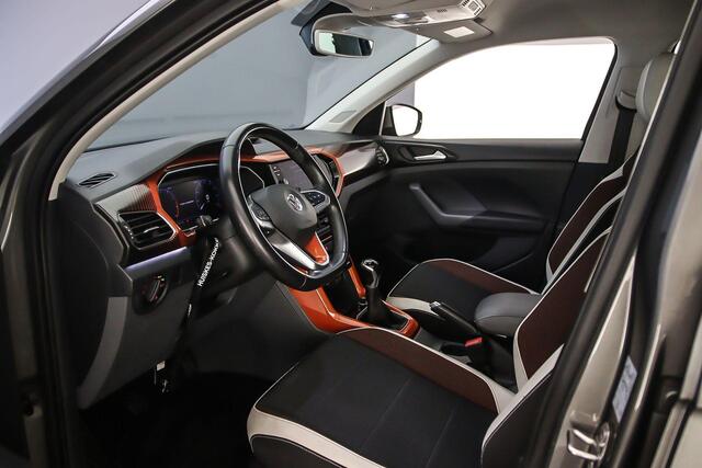 Volkswagen T-Cross Style 1.0 TSI 115pk Trekhaak, Adaptive cruise control, Achteruitrijcamera, Navigatie, Parkeersensoren, LED koplampen, Parkeer assistent