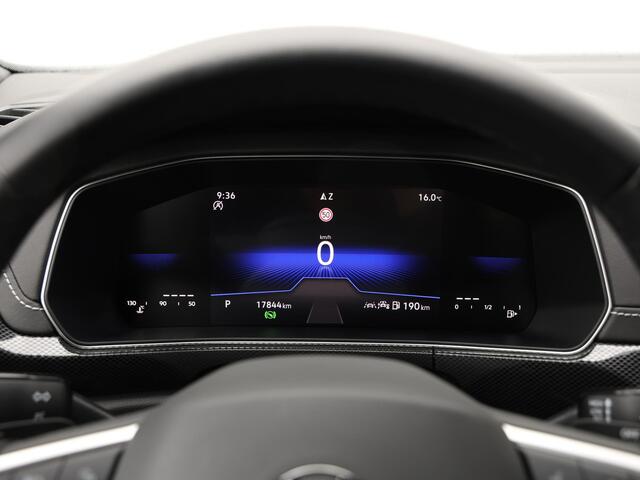 Volkswagen T-Cross 1.0 TSI R-Line 115 pk DSG | LED Matrix | Stoelverwarming | Spiegelpakket | Cruise control | Climate control | Digitale cockpit