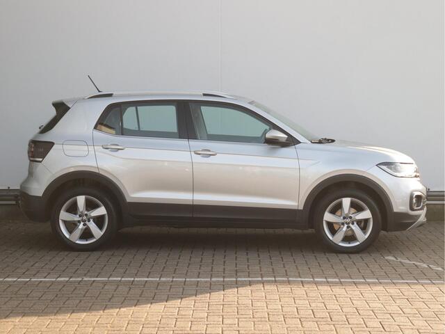 Volkswagen T-Cross 1.0 TSI Style 110pk | Navigatie | Parkeersensoren | Trekhaak | LED | ACC | DAB |