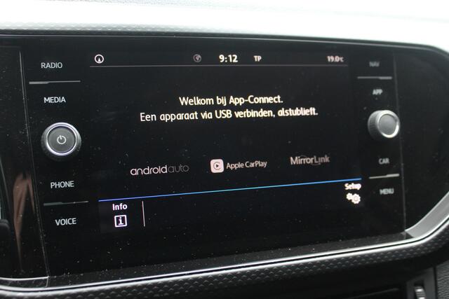 Volkswagen T-Cross 1.0 TSI Life - CARPLAY - NAVIGATIE - CLIMATE CONTR. - ADAPT. CRUISE -