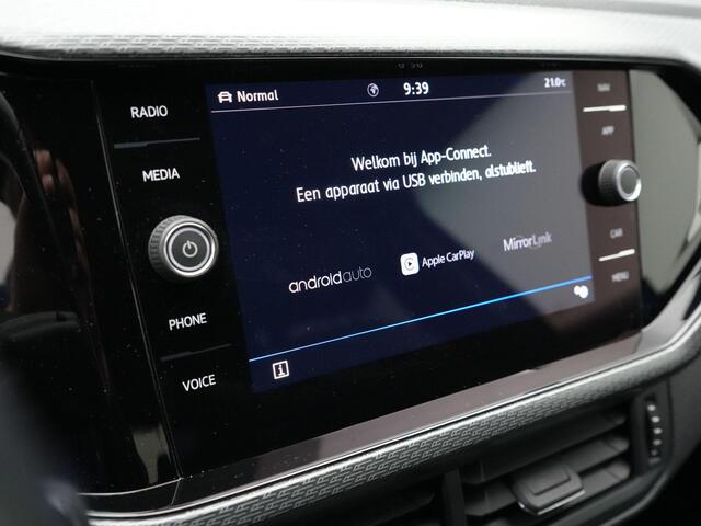 Volkswagen T-Cross 1.0 TSI 115 pk DSG Style Business R / R-Line | Trekhaak | Beats | Navigatie | Adaptive Cruise