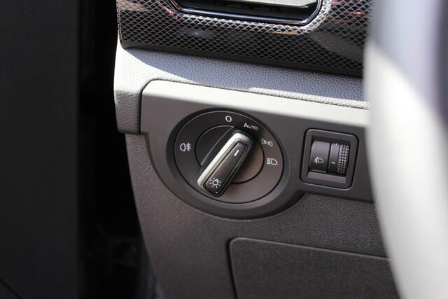 Volkswagen T-Cross 1.0 TSI Life Edition | ACC | Carplay |