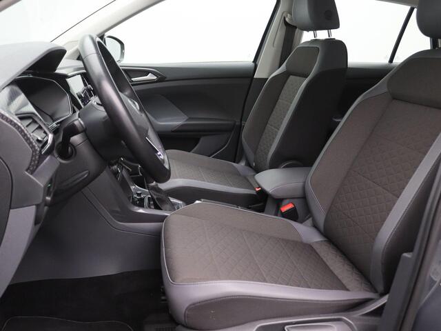 Volkswagen T-Cross 1.0 TSI Style 110PK DSG full led, Beats audio, adaptive cruise, navigatie, alarm, 17" lichtmetaal