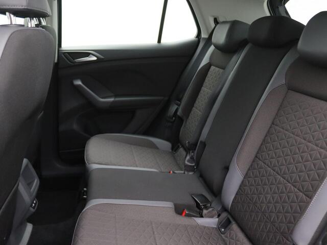Volkswagen T-Cross 1.0 TSI Style 110PK DSG full led, Beats audio, adaptive cruise, navigatie, alarm, 17" lichtmetaal