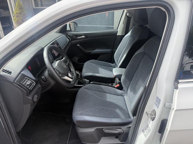 Volkswagen T-Cross 1.0 TSI Style 2024 16" LMV, Cruise, Stoelverwarming, Automaat Garantie !!