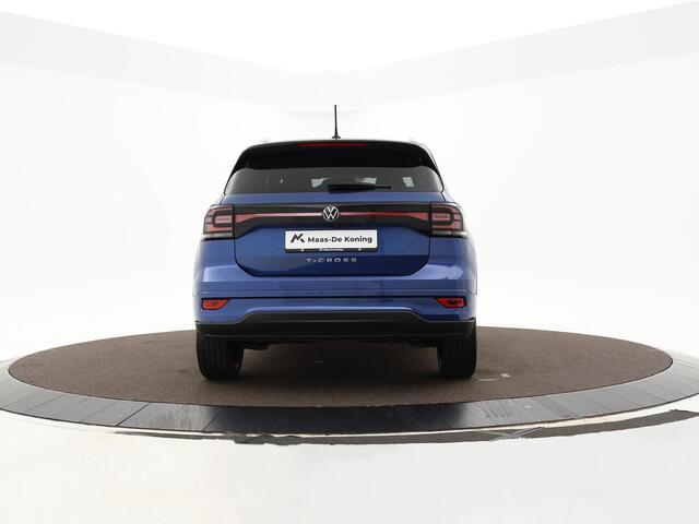 Volkswagen T-Cross 1.0 Tsi 110pk DSG R-Line · Apple/Android Car Play · Camera · P-Sensoren · Navi · Stoelverwarming · 18'' Inch ·