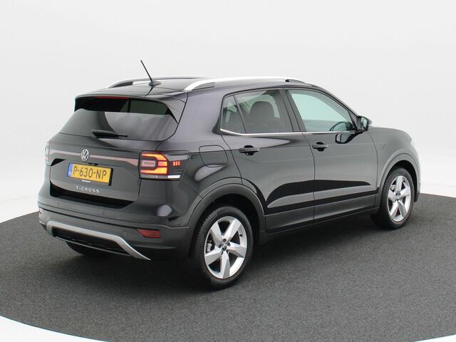 Volkswagen T-Cross 1.0 TSi 110 Pk Style | Adaptive Cruise | Camera | Full LED | Parkeersensoren | Carplay | Digitaal Dashboard | Privacy Glass | Climate Control | 17 Inch | 44.836 Km!!