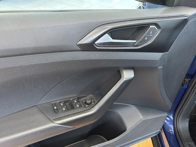 Volkswagen T-Cross 1.0 TSI * PDC V+A * CARPLAY * ADAPTIVE CRUISE