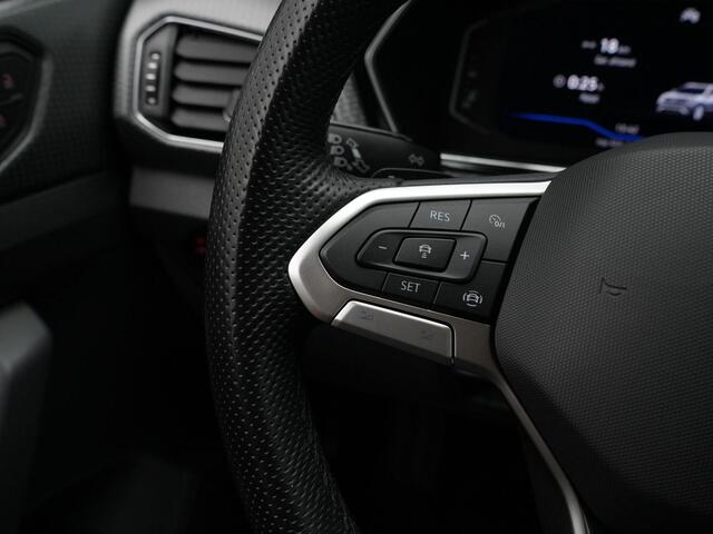 Volkswagen T-Cross 1.0 TSI 110 pk DSG R-Line | Navigatie | Achteruitrijcamera | Stoelverwarming | Adaptive Cruise