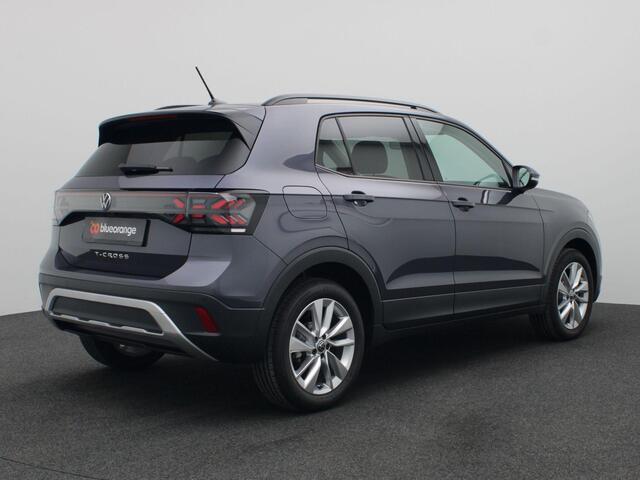 Volkswagen T-Cross 1.0 TSI Life Edition 116pk DSG Matrix LED, Stoelverwarming, Achteruitrijcamera, Getint glas, Keyless, 17" Lichtmetaal