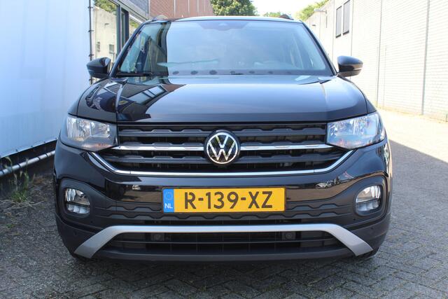 Volkswagen T-Cross 1.0 TSI Airco l Adaptive cruise control l LED lichten l Parkeer camera l AppleCarPlay/AndroidAuto