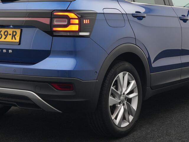 Volkswagen T-Cross 1.0 TSI Style DSG | Trekhaak Afneembaar | Adaptive Cruise | Carplay | Camera | Sfeerverlichting | Parkassist | Dodehoek Detectie | Navi Full Map | DAB |