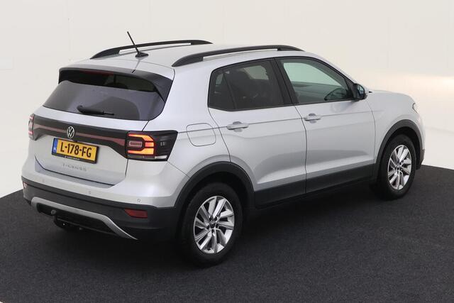 Volkswagen T-Cross 1.0 TSI Life | Navigatie | Trekhaak |
