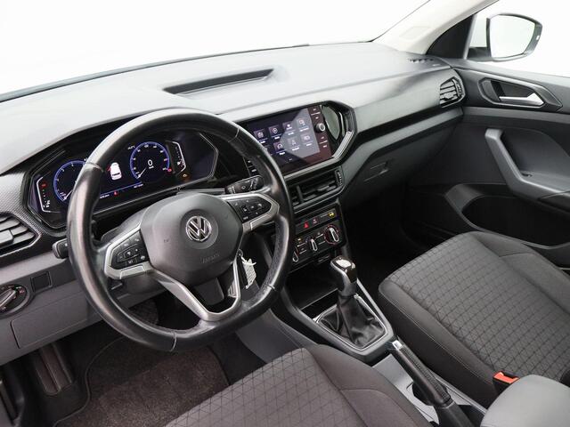 Volkswagen T-Cross 1.0 TSi 115 Pk Automaat Life | Full LED | Trekhaak | 17 Inch | Privacy Glass | Navigatie | Airco | Virtual Dashboard | 40.116 Km!!