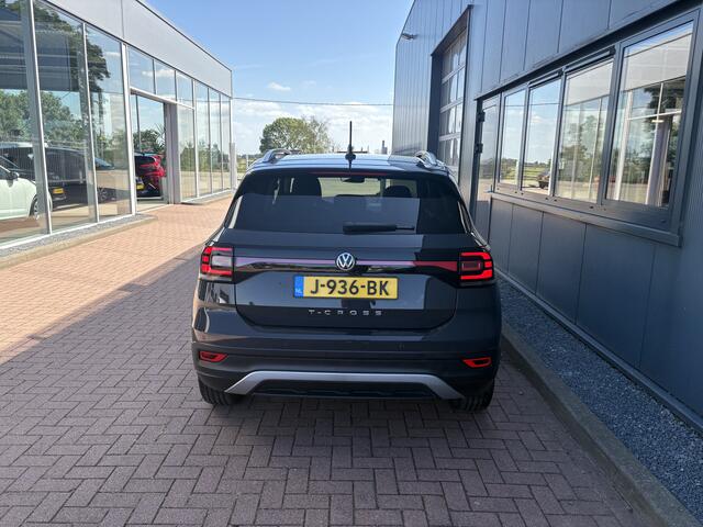 Volkswagen T-Cross 1.0 TSi 115pk DSG Style Advance CAMERA/KEYLESS/NAVI/CARPLAY/PDC/STOELVERWARMING